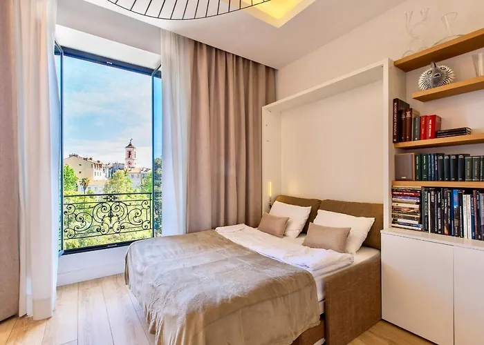 Grand H -F2, Face Vieux- Nice, Terrasse, Ascenseur, Climatisation, Terrace - Nice City Center