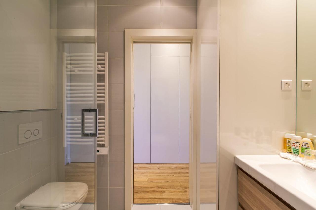 Grand H -f2, Face Vieux- Nice, Terrasse, Ascenseur, Climatisation, Terrace - Center Apartment Nizza