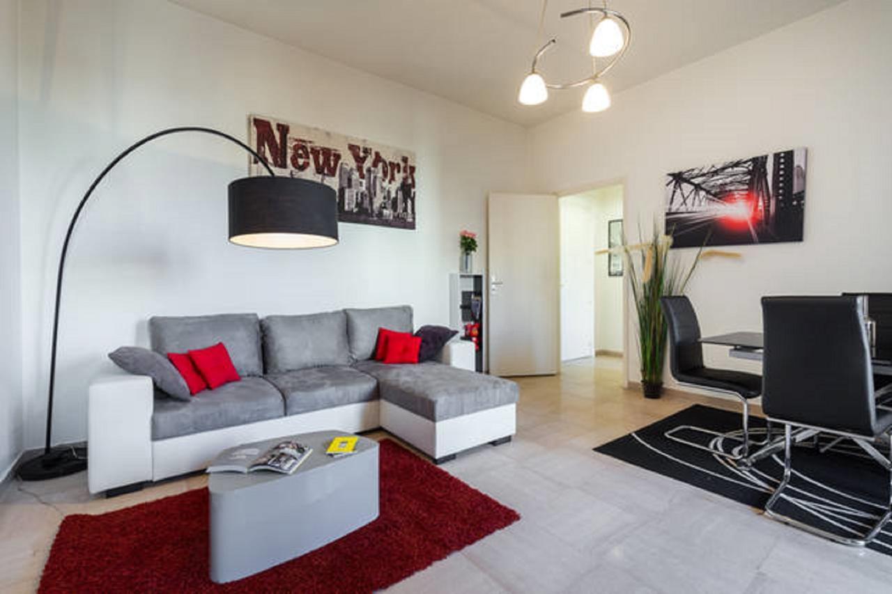 Grand H -f2, Face Vieux- Nice, Terrasse, Ascenseur, Climatisation, Terrace - Center * Nizza
